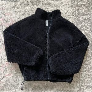 Alo Yoga flurry sherpa jacket